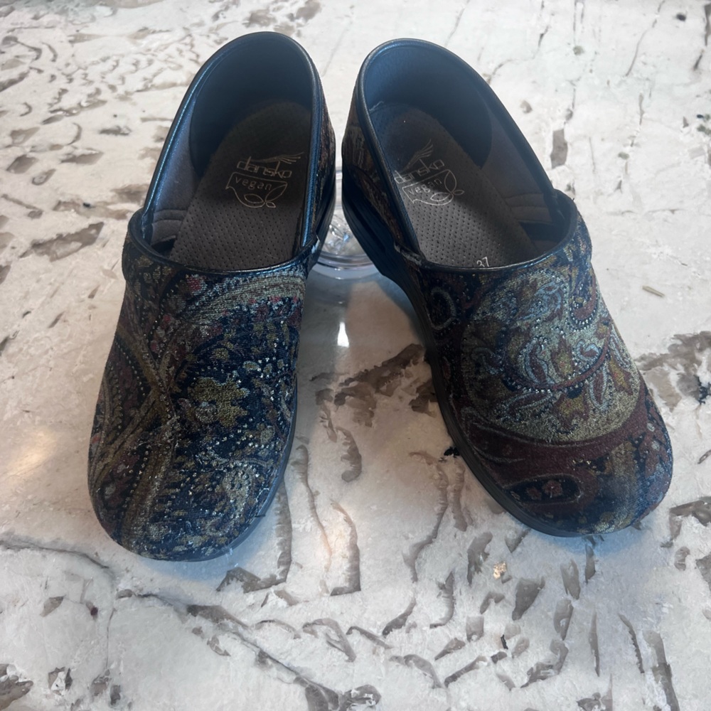 Dansko Clog- Tapestry Fabric